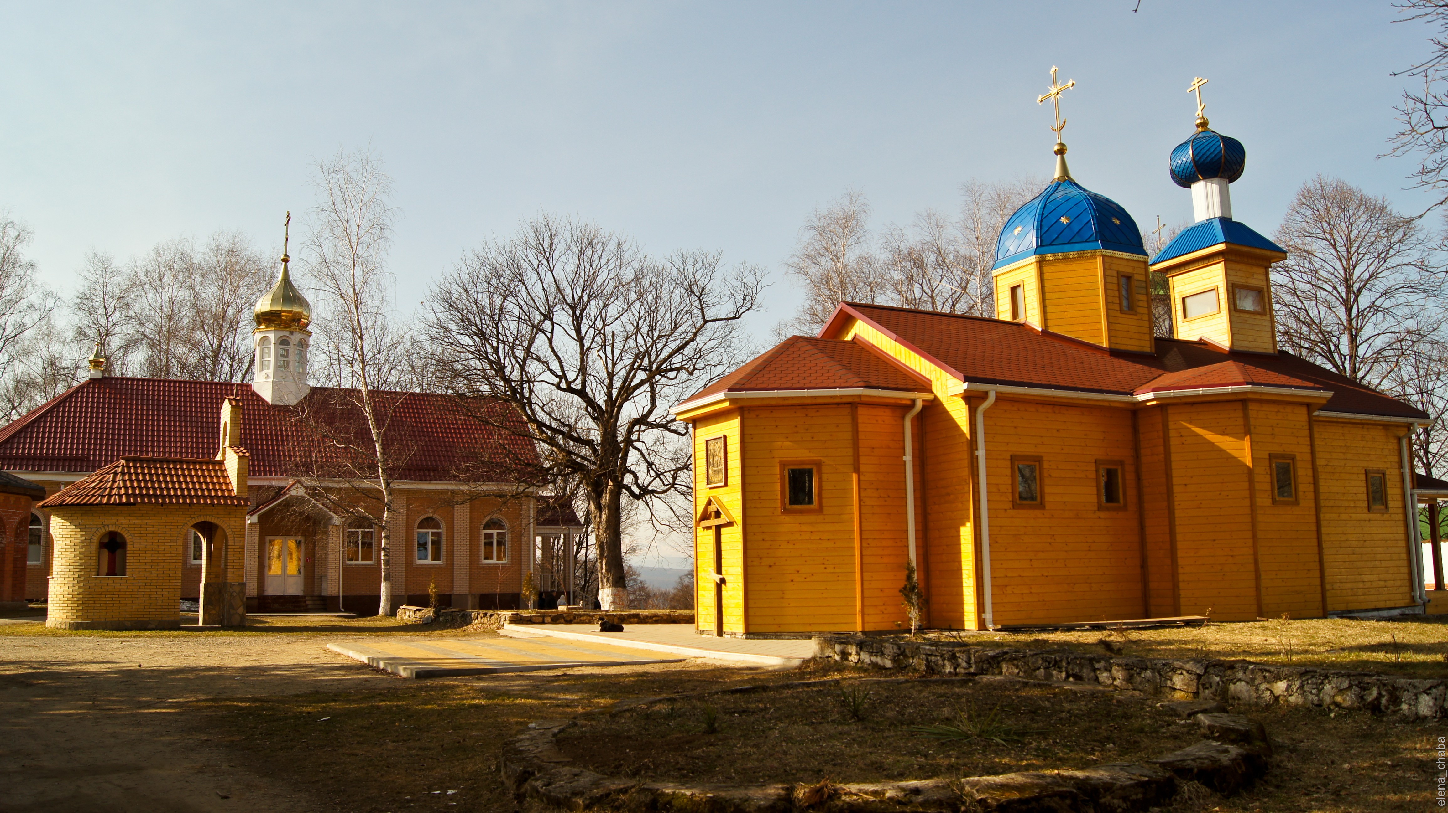 Монастырь в поселке Победа (Михайло-Афонская Закубанская пустынь). Гора  Физиабго. Святой источник. Адыгея.